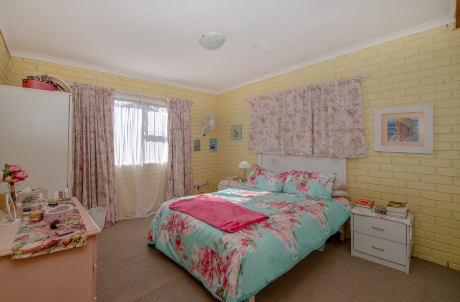 2 Bedroom Property for Sale in Pringle Bay Western Cape